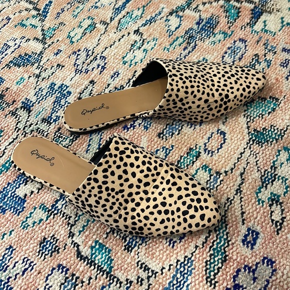 Cheetah Flat Slides - Picture 2 of 2